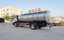湖南国六10吨一体式拉奶运输车下午发车